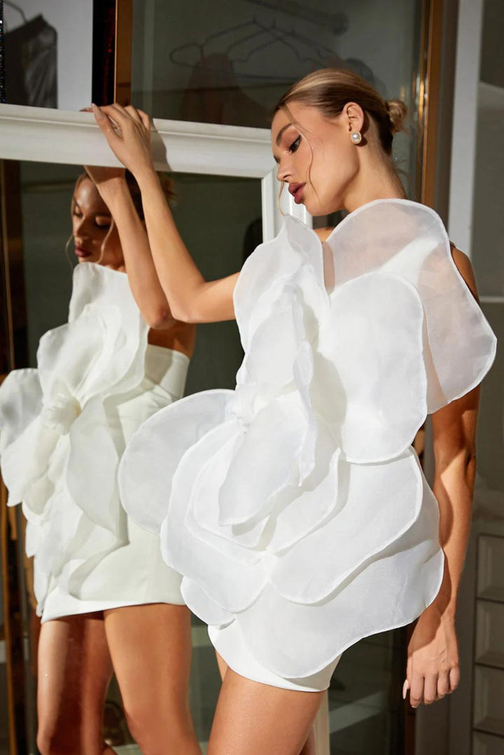 Cara | White Flower Mini Dress