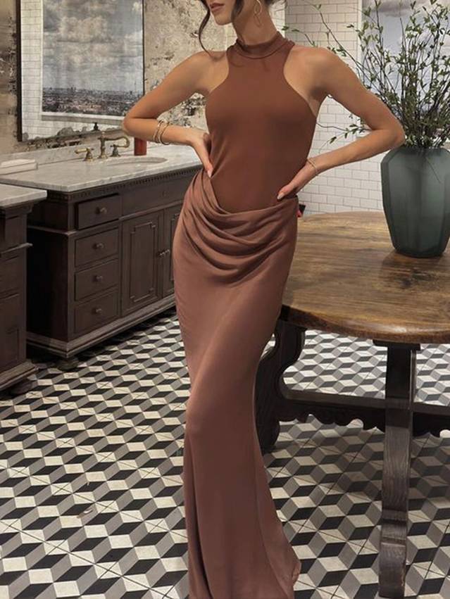 Alessia | Slim-Fit Hollow-Out Maxi Dress