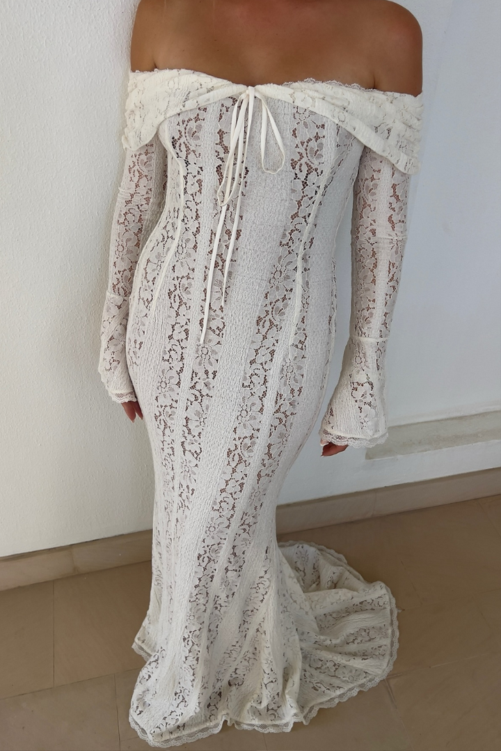 Georgette | Ivory Lace Maxi Dress