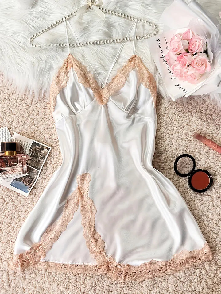 Lenia | Seductive Lace Nightdress