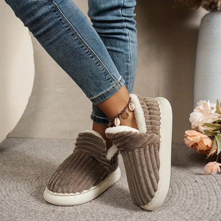 Lula | Cozy Slippers