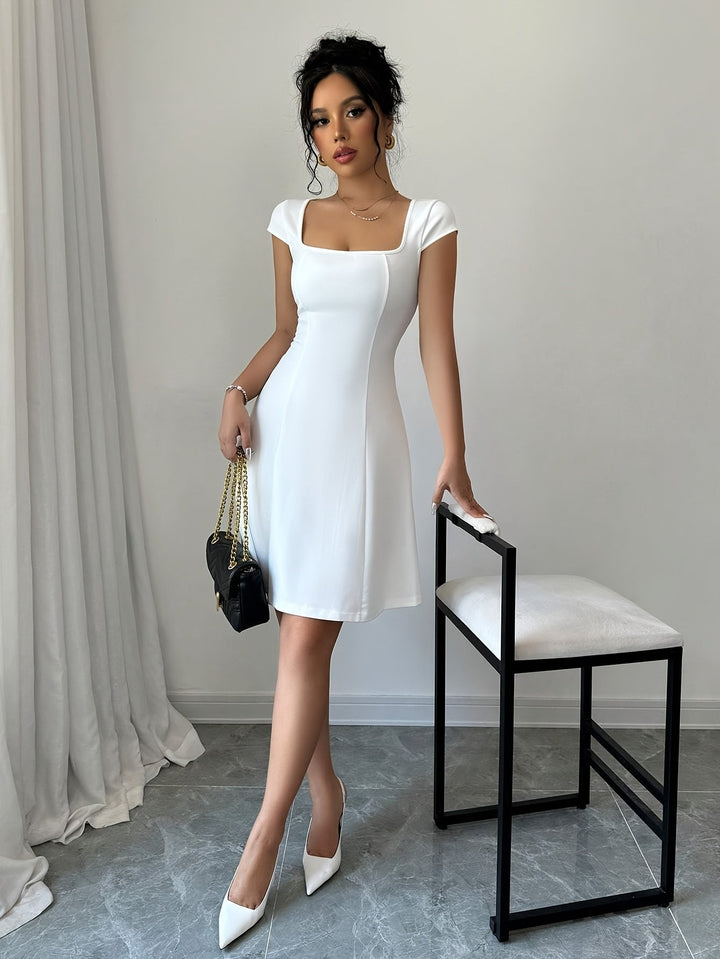 Luna | Élan Style Mini Dress