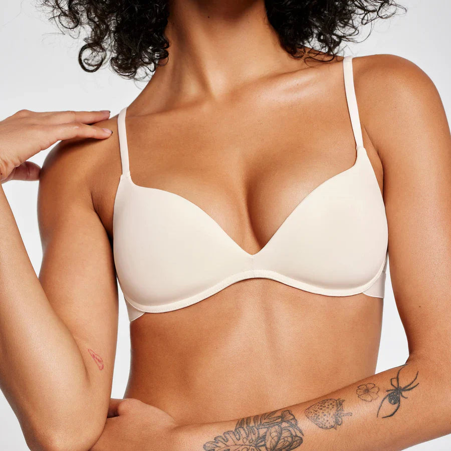 Lia | Curve-Enhancing Lingerie