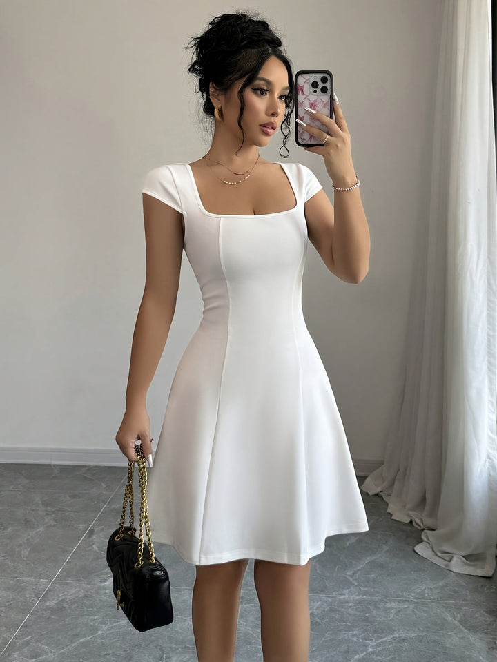 Luna | Élan Style Mini Dress